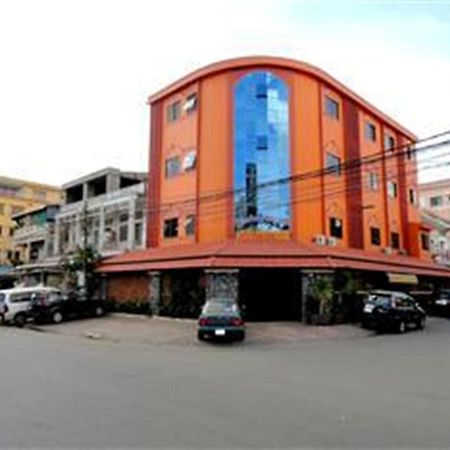 Lucky 1 Guesthouse Пном Пен Екстериор снимка