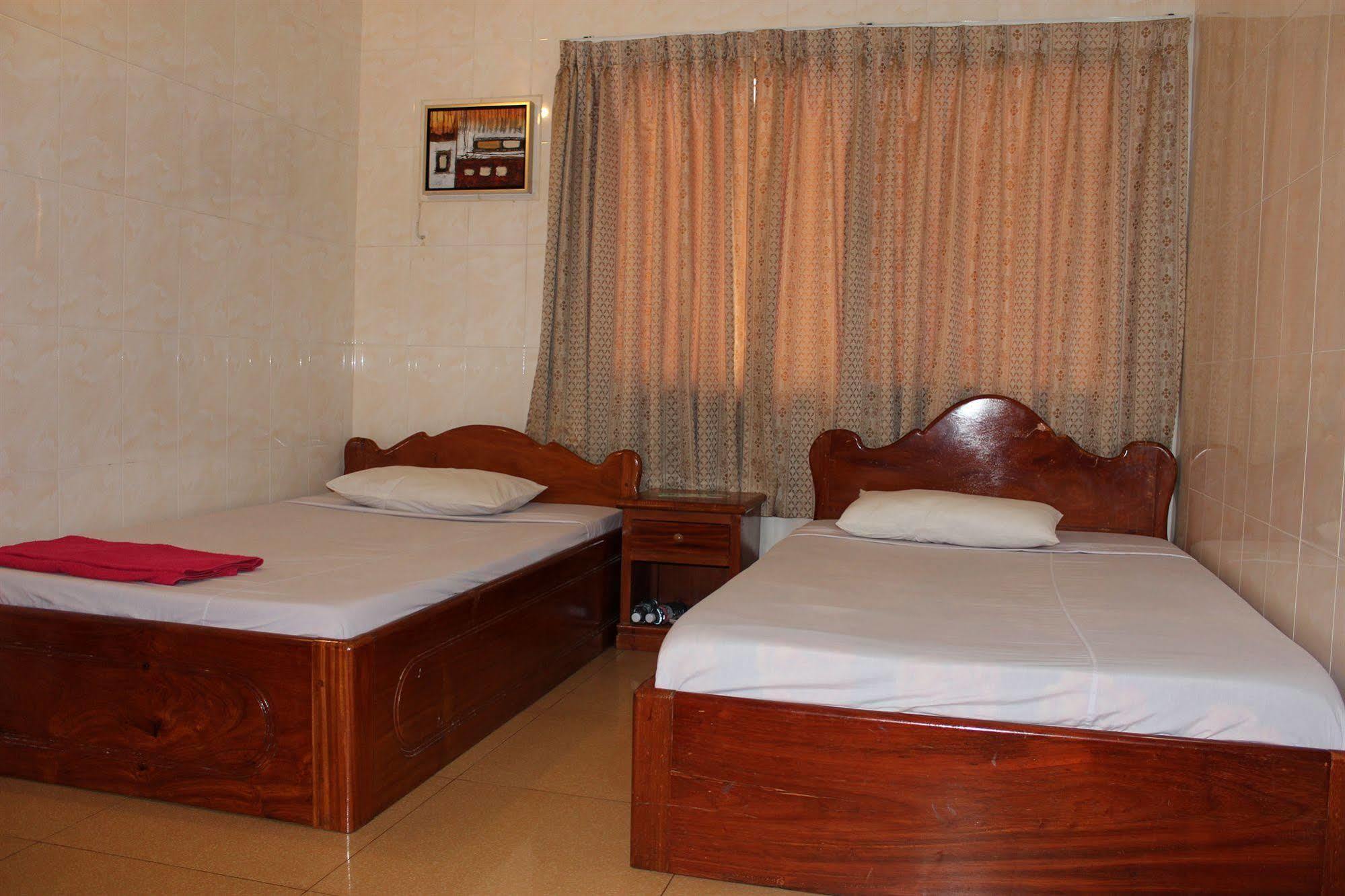 Lucky 1 Guesthouse Пном Пен Екстериор снимка