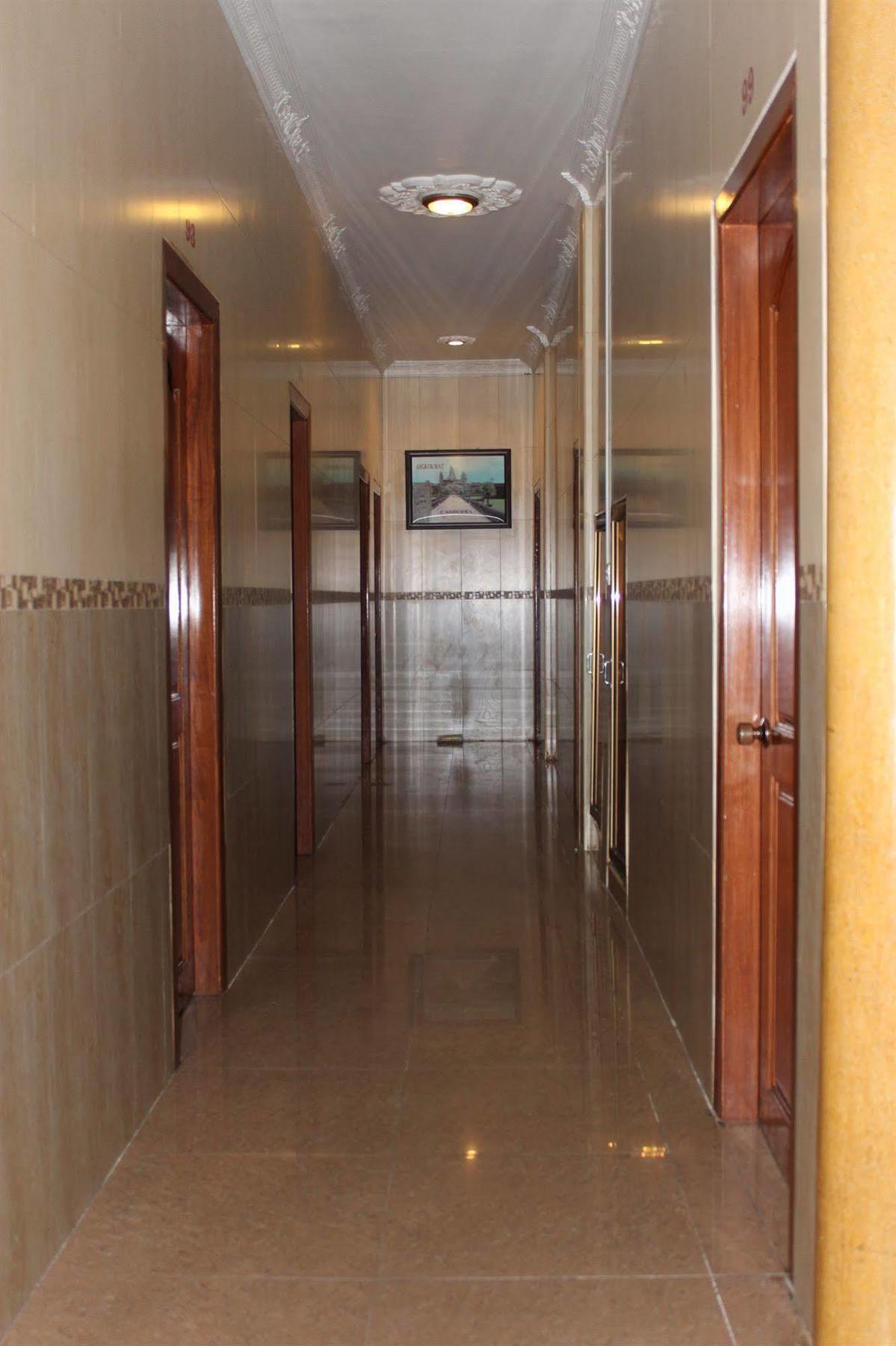 Lucky 1 Guesthouse Пном Пен Екстериор снимка